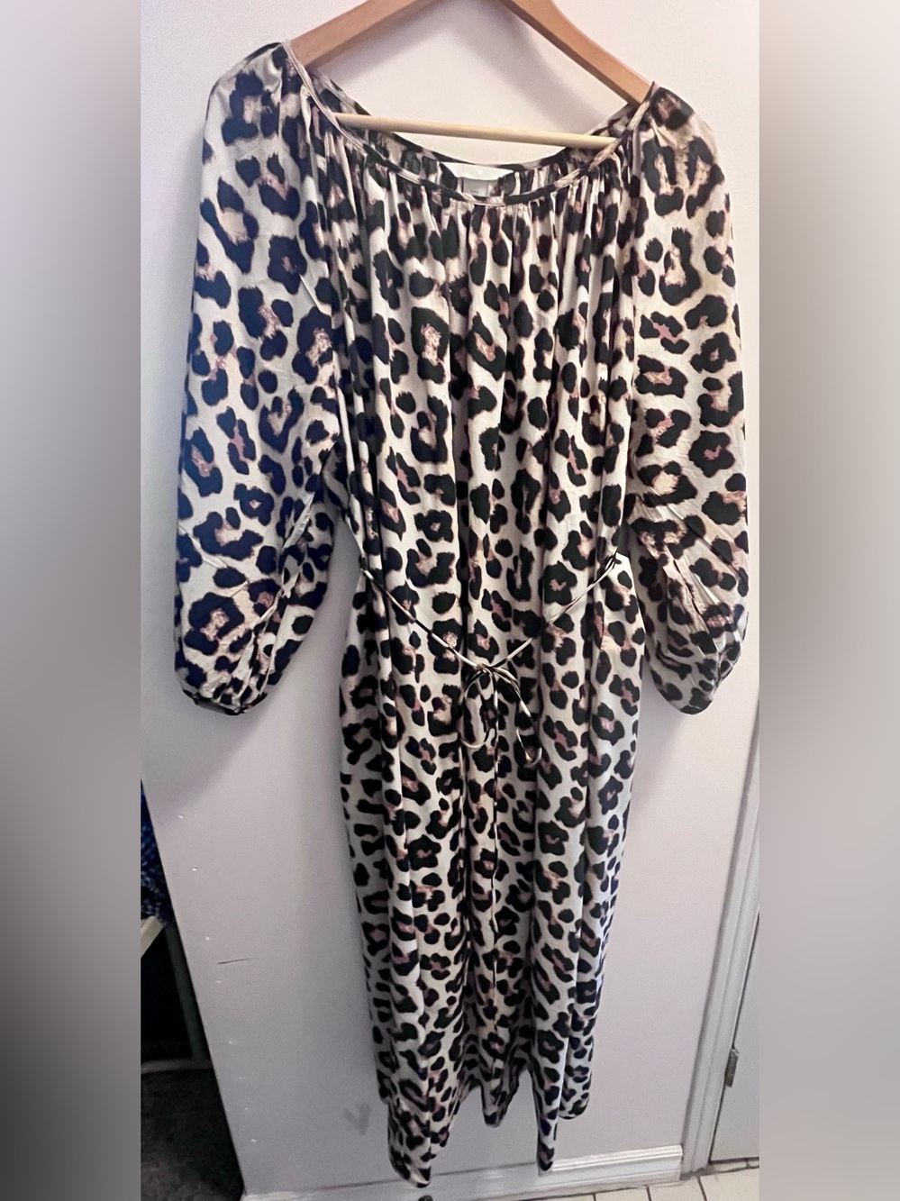 H&M Leopard Print Midi Dress with Toe Belt• XL